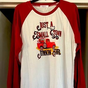 Just a Small Town Junkin Girl Tshirt XL Woman long sleeve